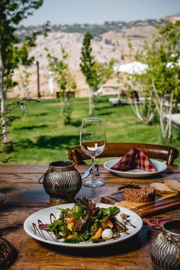 Hotel Odom Retreat Mzaar Kfardebian Exterior foto